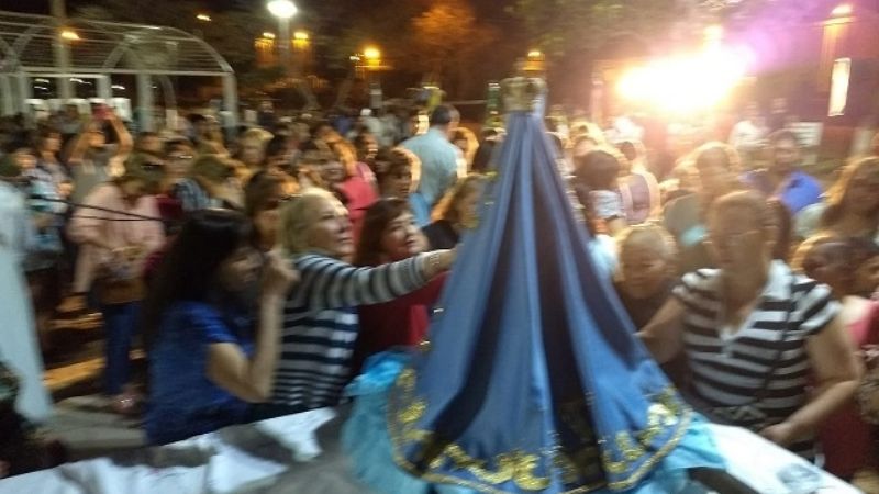 Día del Milagro: Recreo caminó junto a la Madre del Valle