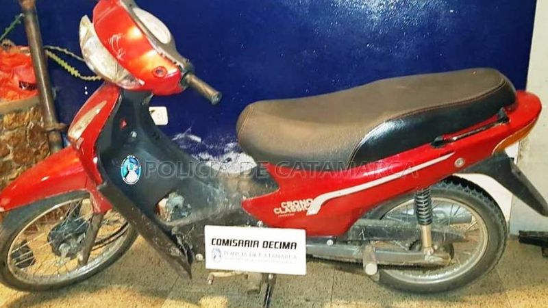 Lo golpearon para robarle la moto que luego abandonaron los ladrones