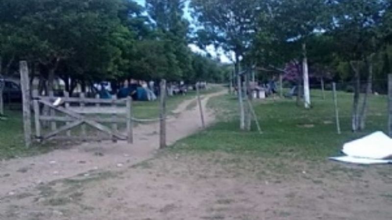 Un niño y un adolescente protagonizaron una pelea en el camping
