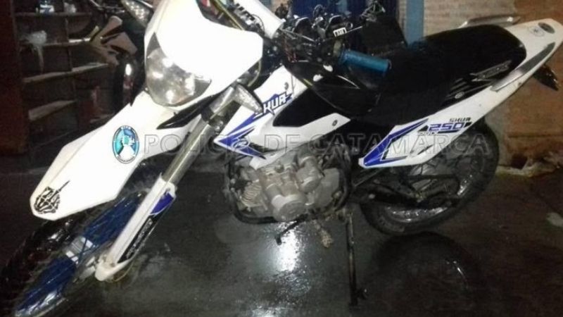 Arrestan a dos personas