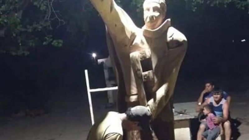Escultura en madera de Esquiú