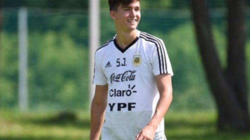 El juvenil Balerdi le deja un “vagón” de plata a Boca