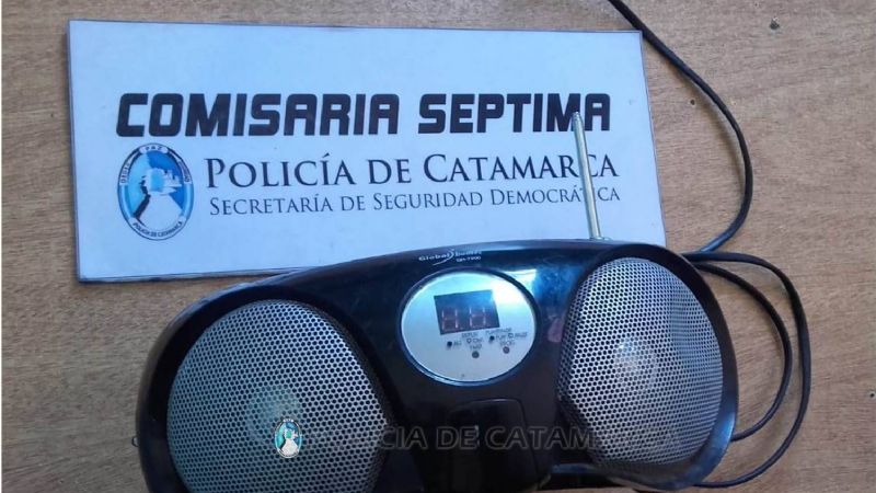 Tenían una radio robada