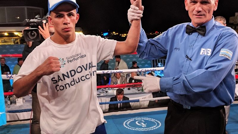 Sequeira nuevo campeón Latino CMB mediopesado