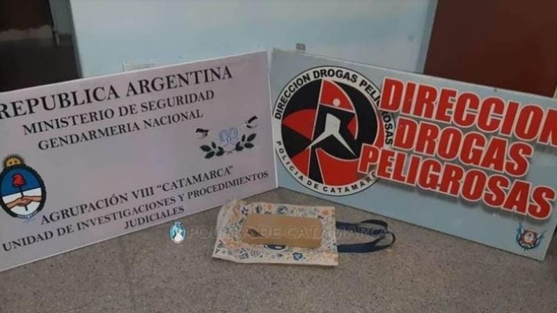 Desbaratan puntos de venta de droga e incautan un 1 kilo de marihuana en un colectivo