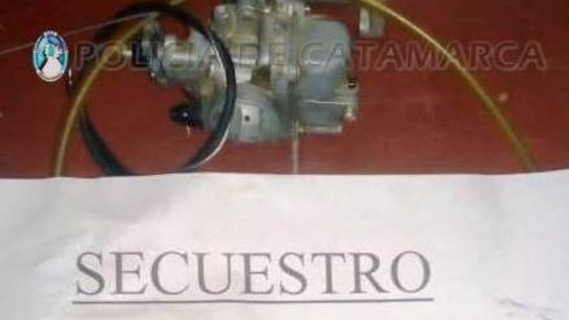 Arrestan a un joven y secuestran un carburador de moto