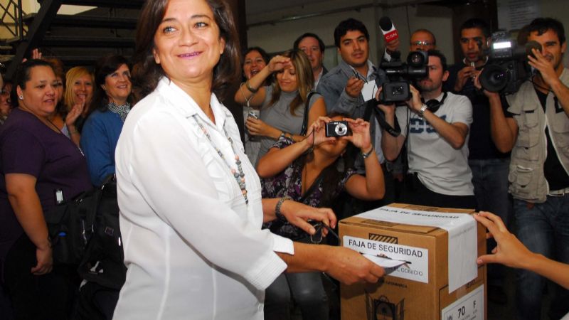 Corpacci volvió a Casa de Gobierno