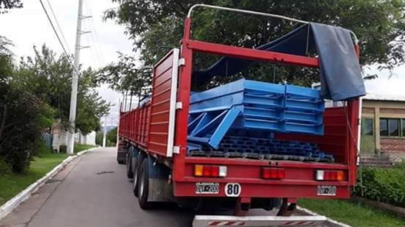 Techan patio interno de una escuela en El Alto