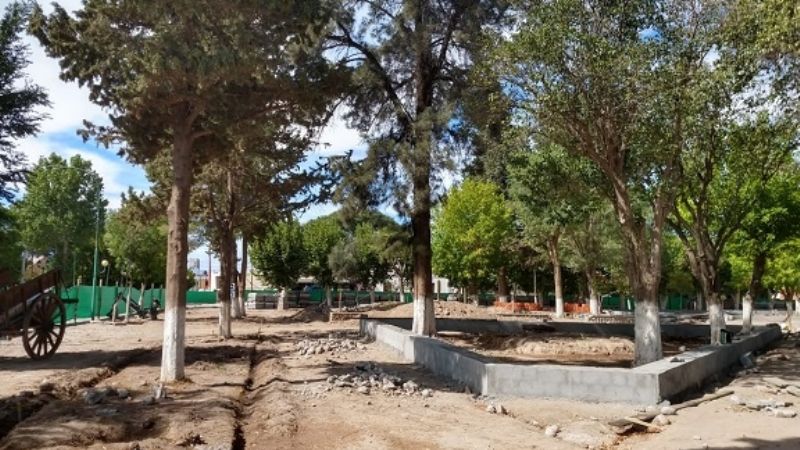 Avanza la obra de remodelación de la plaza Retamozo en San José