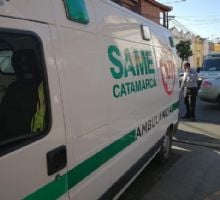 Un motociclista terminó en el hospital tras chocar con una camioneta