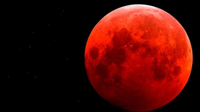 En la noche del domingo se podrá ver una "superluna de sangre"