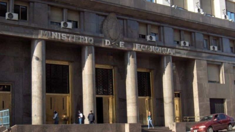 El Gobierno recortó en más de $ 90.000 millones el déficit del Presupuesto 2018
