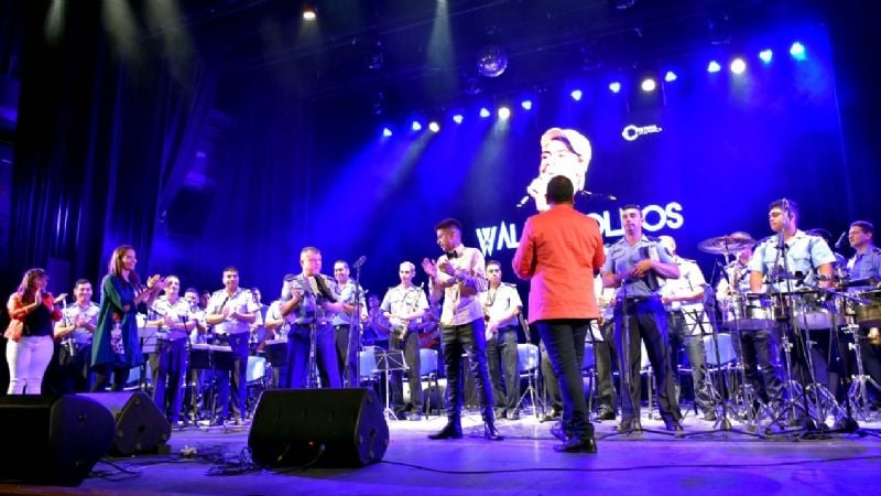 Emotivo tributo a Walter Olmos que tendrá su estatua en tamaño real