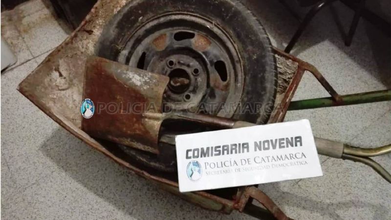 Menor llevaba una carretilla con elementos robados