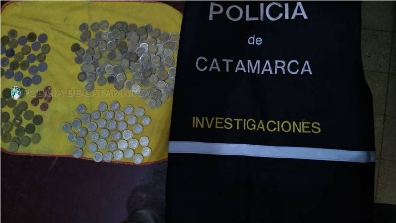 Aprehenden a un joven por el robo de un frasco con monedas