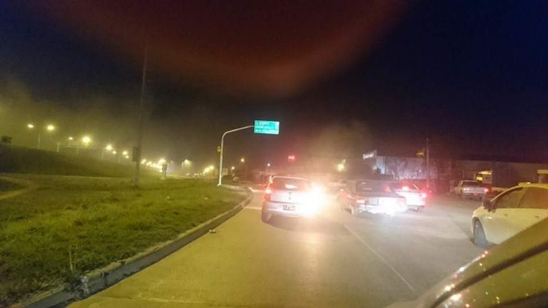 Vuelco sin heridos en Av. Circunvalación