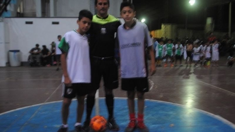 Esta noche van las “semis” del “Changuito Chacarero”