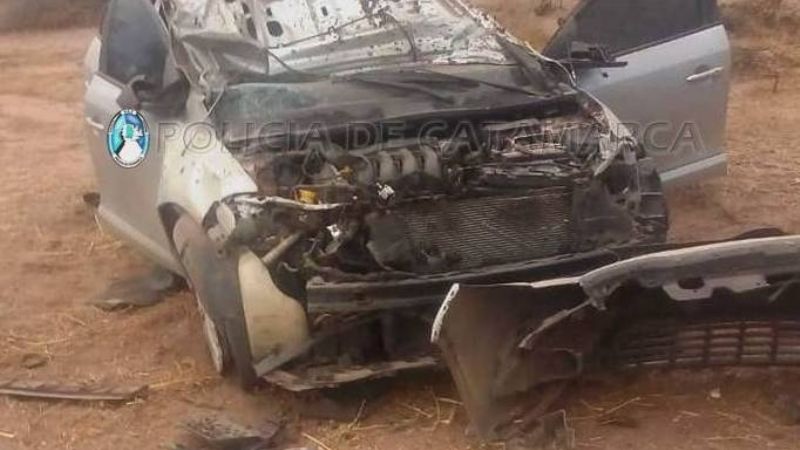 Adolescente al volante volcó en Tinogasta