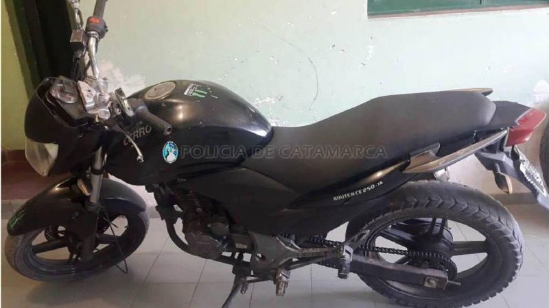 Secuestran dos vehículos y aprehenden a tres personas tras un intento de robo