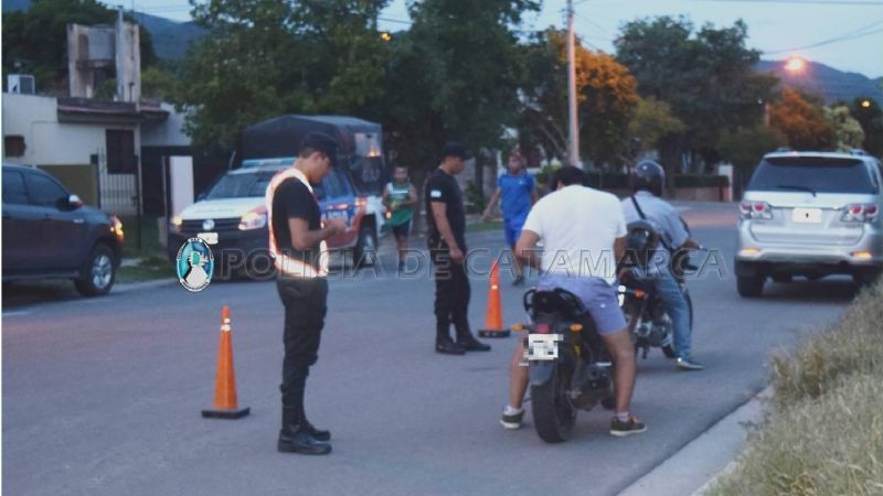 Secuestran 36 motos y demoran a tres conductores menores