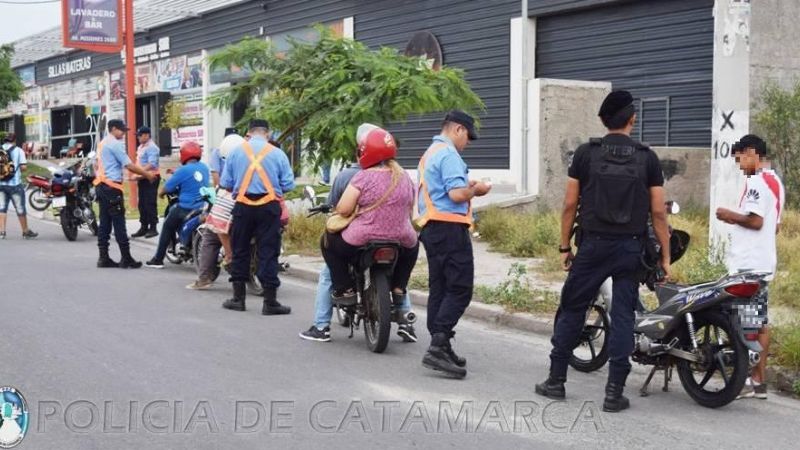 Secuestran 36 motos y demoran a tres conductores menores