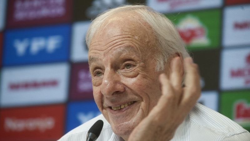 El “Flaco” Menotti quiere “una selección de la gente”