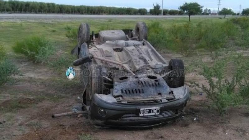 Salió ileso de un tremendo vuelco