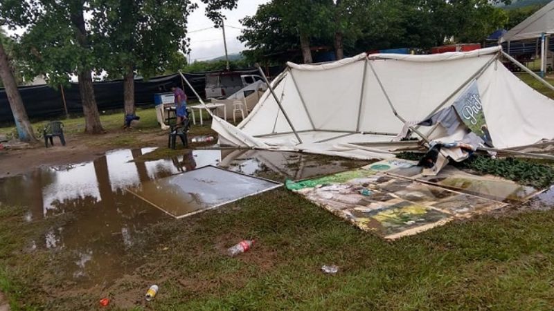 Temporal sorprendió durante el Festival del Pimiento y provocó destrozos