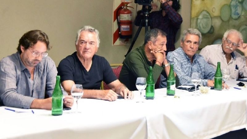 La candidatura de Lavagna atravesó el asado Barrionuevo