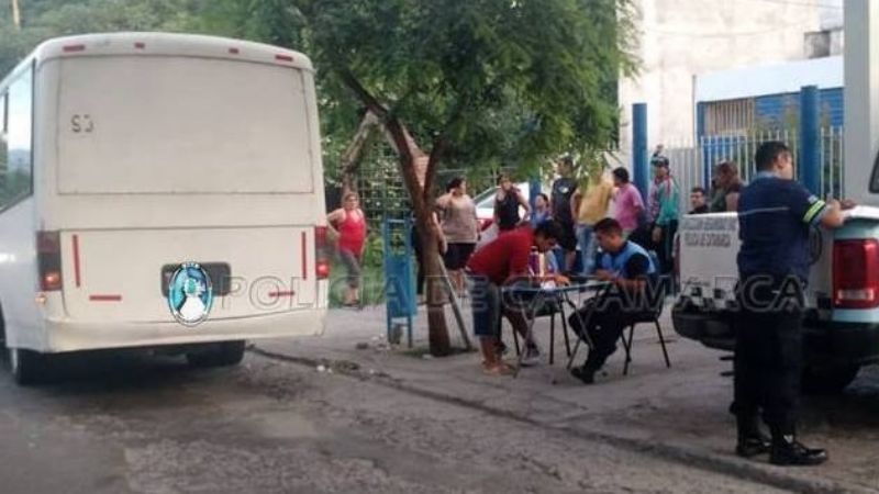 Operativo Sol y Montaña: secuestran un colectivo en Las Rejas