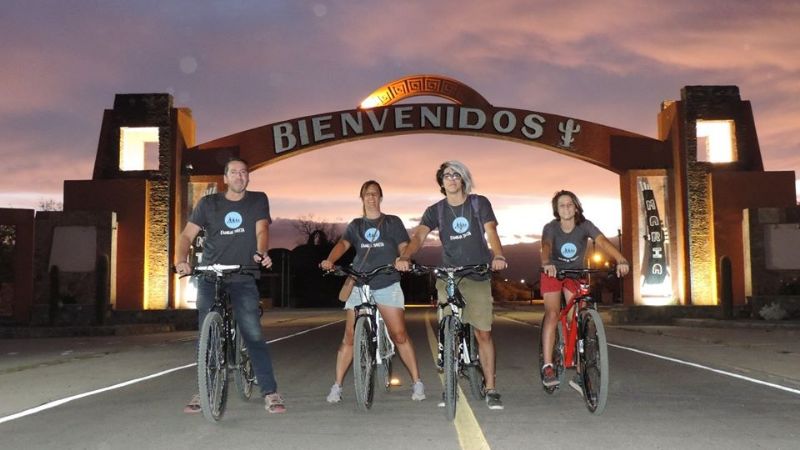 Turistas disfrutan del verano en Santa María