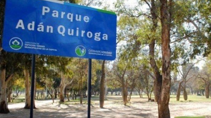 Manejaba la moto en el parque Adán Quiroga y embistió a un perro