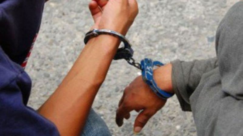 Aprehenden a dos jóvenes en el norte de la Capital