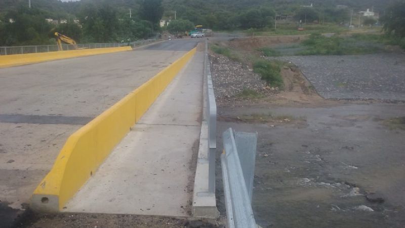 Ultiman detalles en la obra del puente de Banda de Varela- Ruta 1