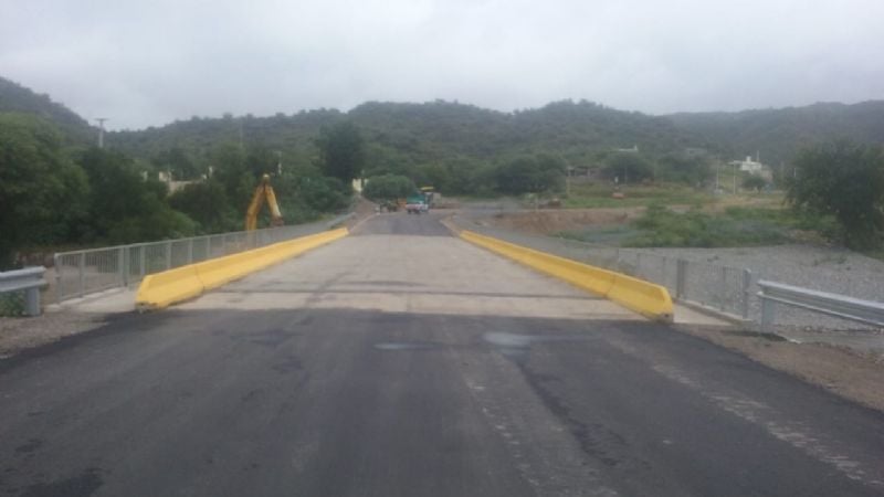 Ultiman detalles en la obra del puente de Banda de Varela- Ruta 1