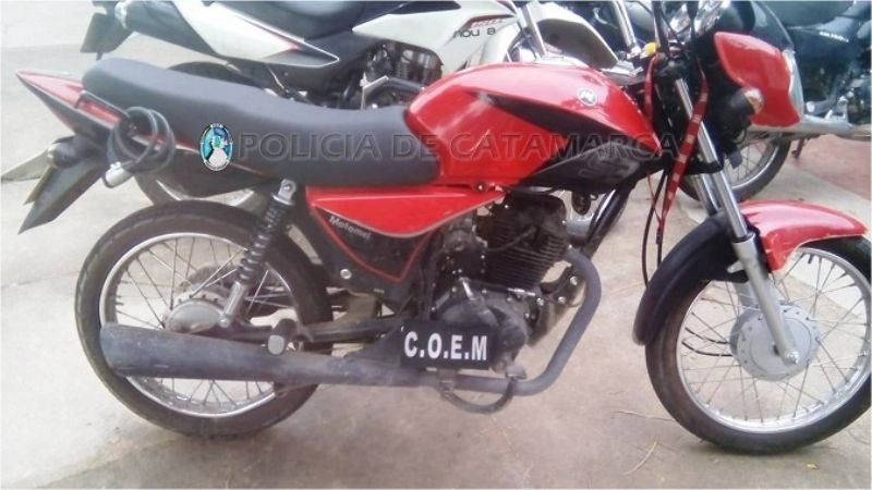 Persecución terminó con un detenido y una moto secuestrada