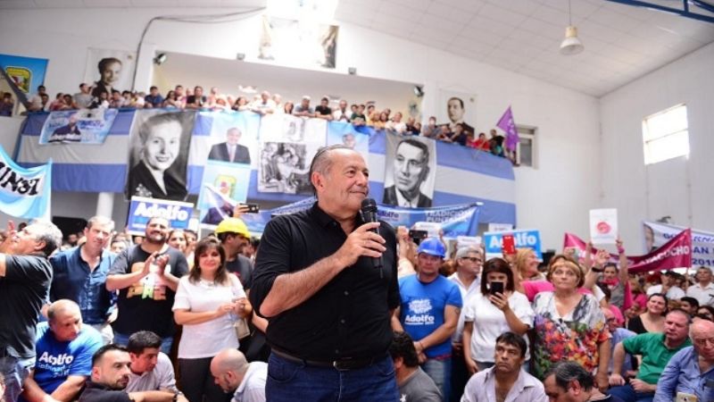 Adolfo R. Saá lanzó su candidatura y aclaró que “no es contra el Alberto”