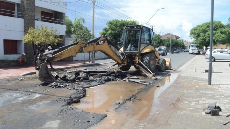 Por trabajos, restringen el servicio de agua potable