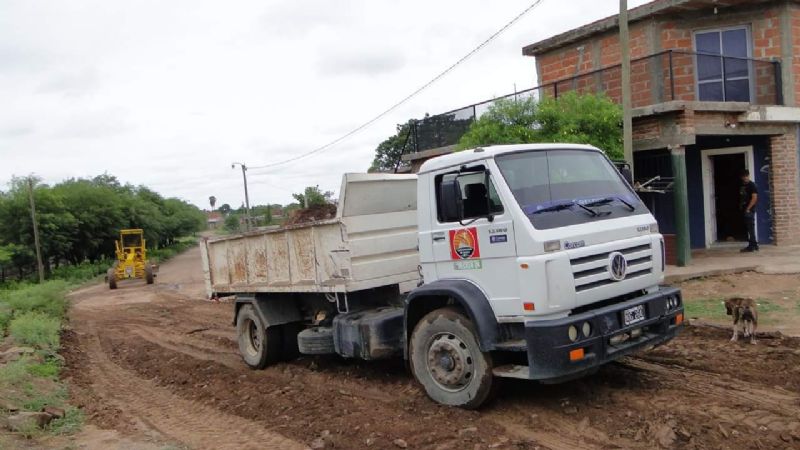 Trabajan en el mejoramiento de calles en Recreo