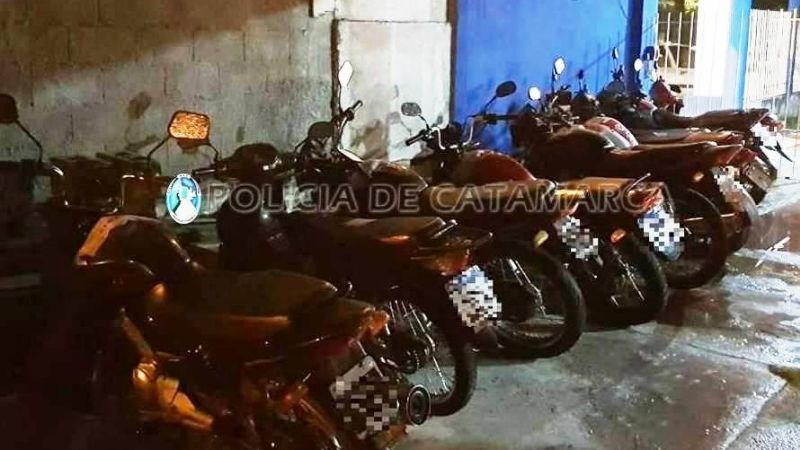 Secuestran 178 vehículos en puestos camineros