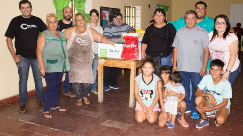 Se entregaron los alimentos recaudados por el tributo a Walter Olmos