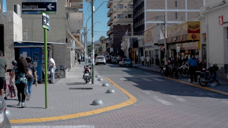 Inician los trabajos de peatonalización en calle Sarmiento