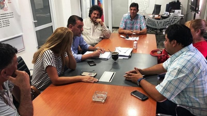 Transportistas preocupados por la crisis y la quita de subsidios