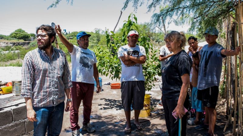 Notifican a vecinos para trasladarse ante posibles crecientes del Río del Valle