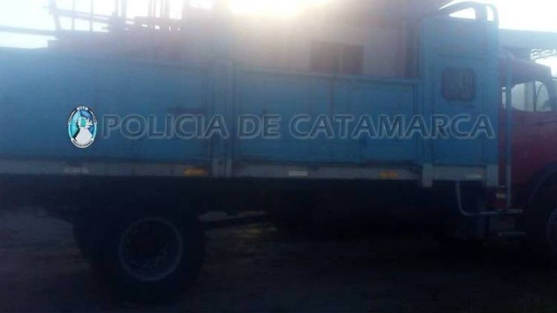 Secuestran un camión en Capayán