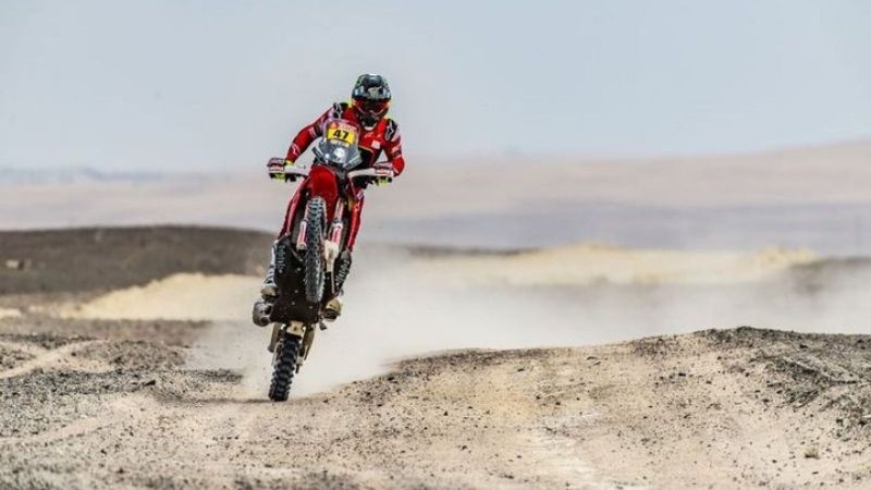 Al-Attiyah domina en autos, tres argentinos en “cuatris”