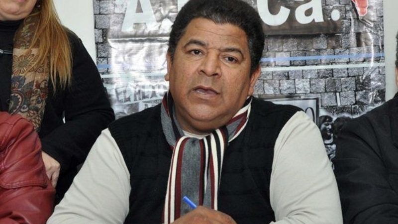 “Los docentes deberán aprender boxeo o karate”
