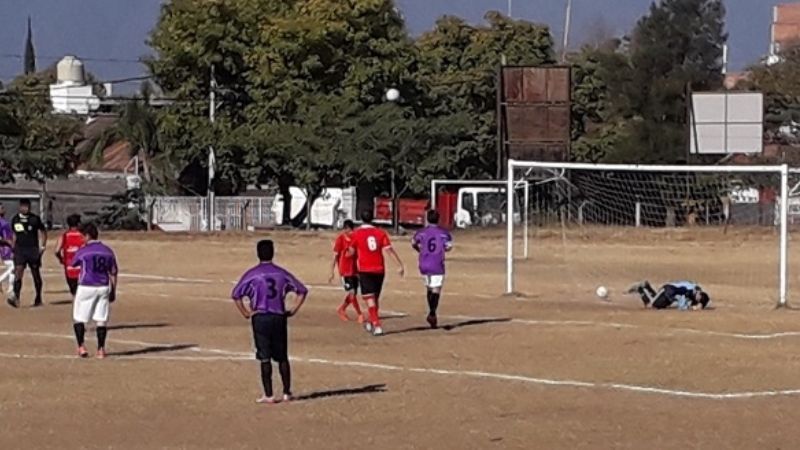 Elegidos se arrimó a Quilmes en la Liga Universitaria