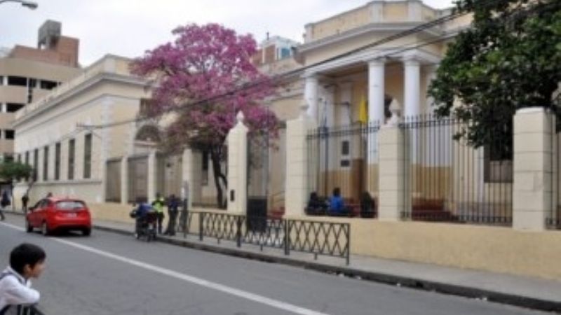 La matrícula para los colegios privados no podrá ser superior a la cuota