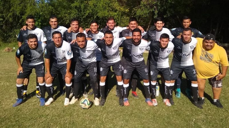Policías, bicampeón de la Única en la Inteprofesional